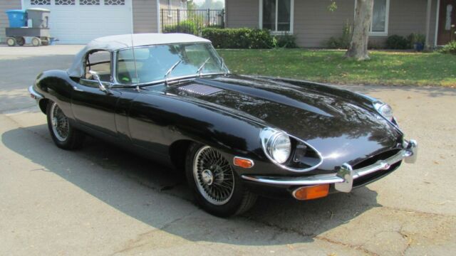 Jaguar E-Type 1970 image number 3
