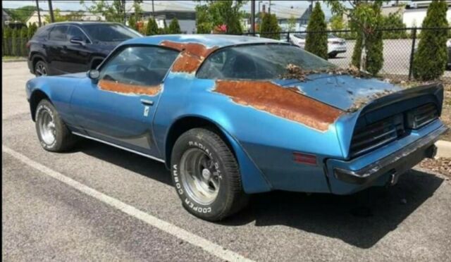 Pontiac Trans Am 1975 image number 1