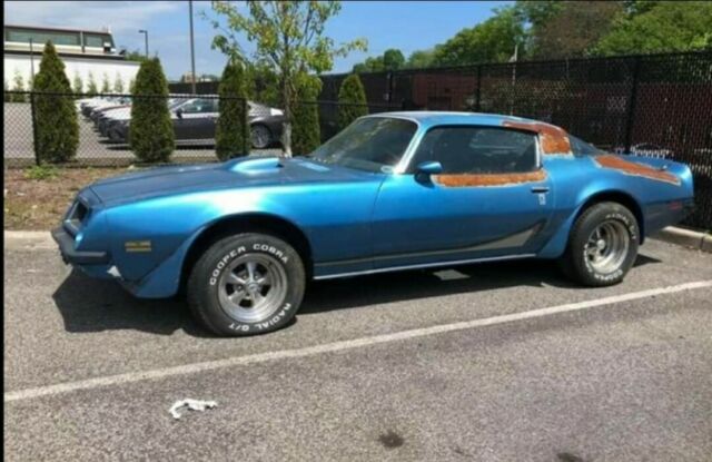 Pontiac Trans Am 1975 image number 2