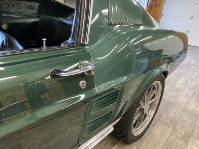 Ford Mustang 1967 image number 26