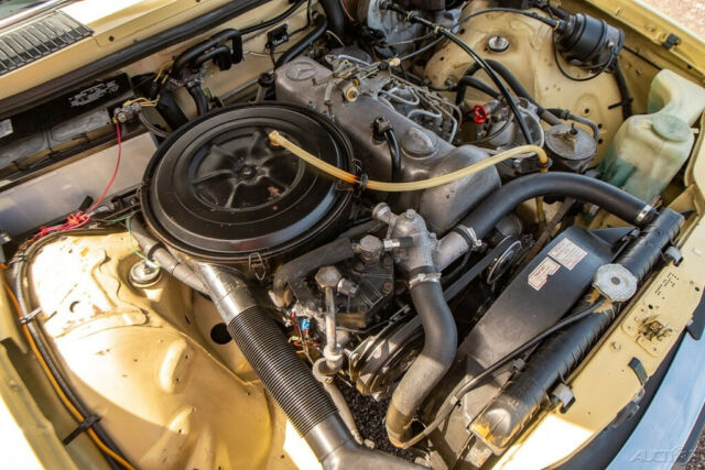 Mercedes-Benz 200-Series 1979 image number 43