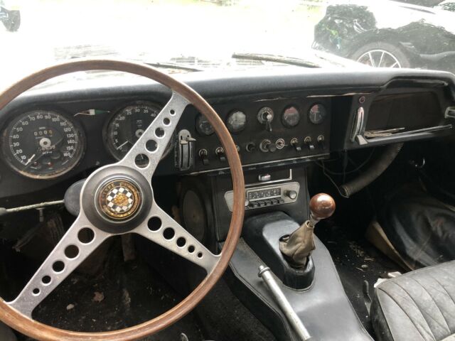 Jaguar E-Type XK-E 1965 image number 10