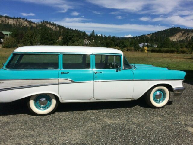 Chevrolet Bel Air/150/210 1957 image number 25
