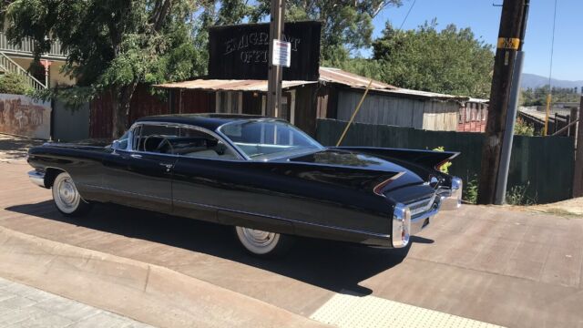 Cadillac Coupe 1960 image number 16