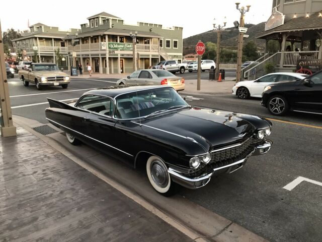 Cadillac Coupe 1960 image number 3