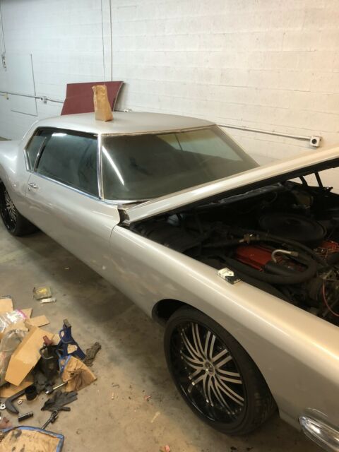 Buick Riviera 1972 image number 15