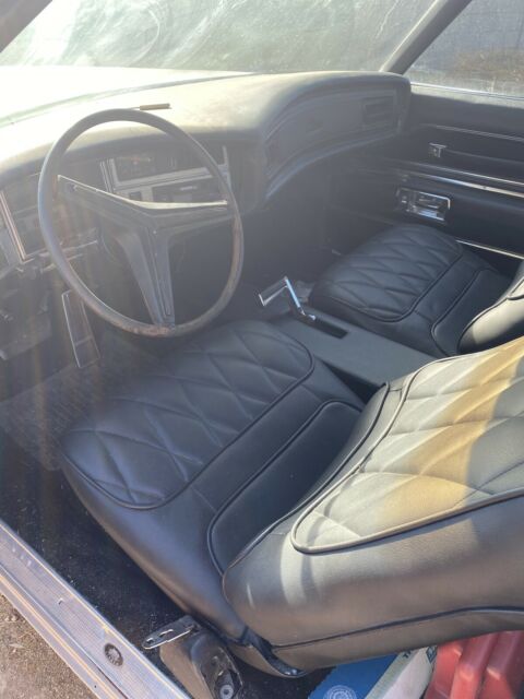 Buick Riviera 1972 image number 9