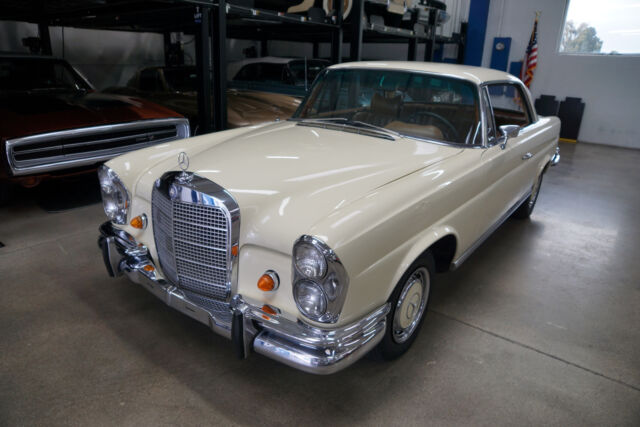 Mercedes-Benz 280SE 2.8 6 cyl 2 Door Coupe 1969 image number 24