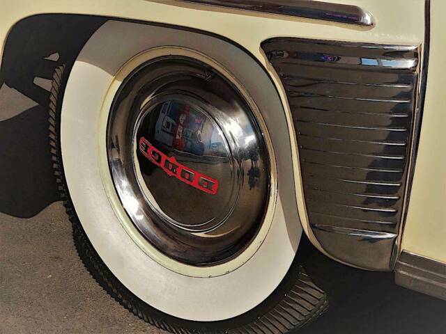 Dodge Wayfarer 1949 image number 14