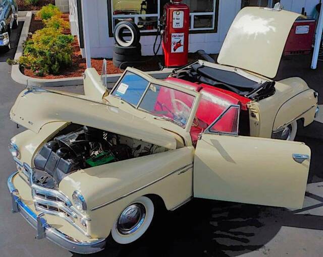 Dodge Wayfarer 1949 image number 4