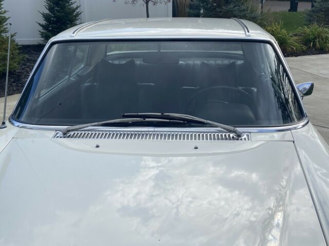 Mercedes-Benz 250C 1972 image number 1