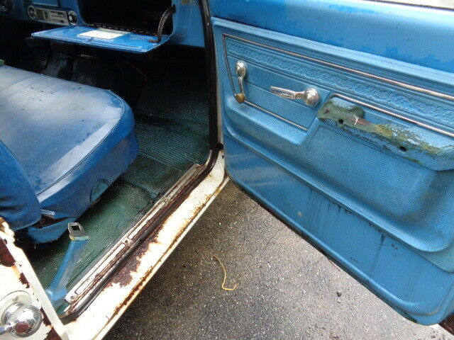 GMC C15 1972 image number 13