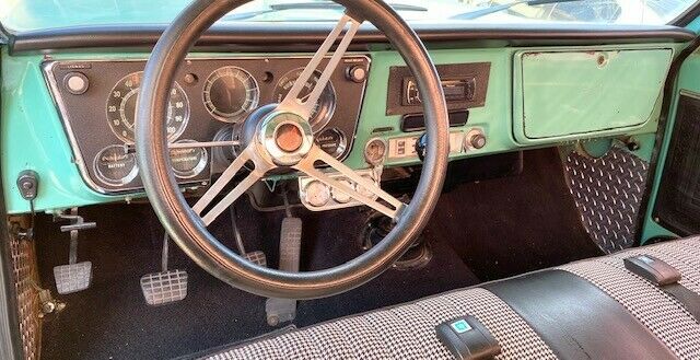 Chevrolet C/K Pickup 2500 1969 image number 17