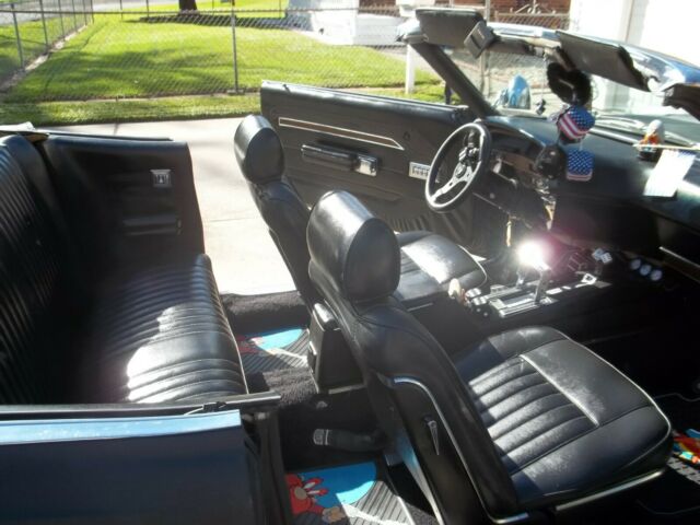 Ford Galaxie 1970 image number 29