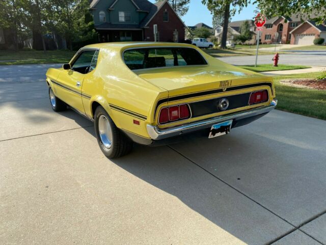 Ford Mustang Mach 1 1971 image number 23