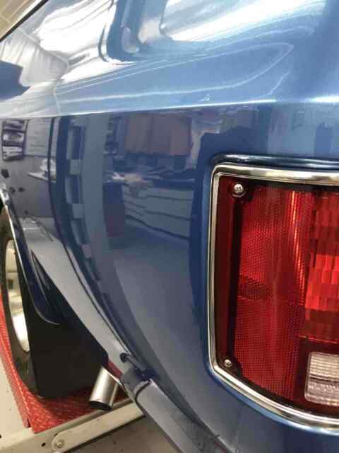 Chevrolet Suburban 1978 image number 2