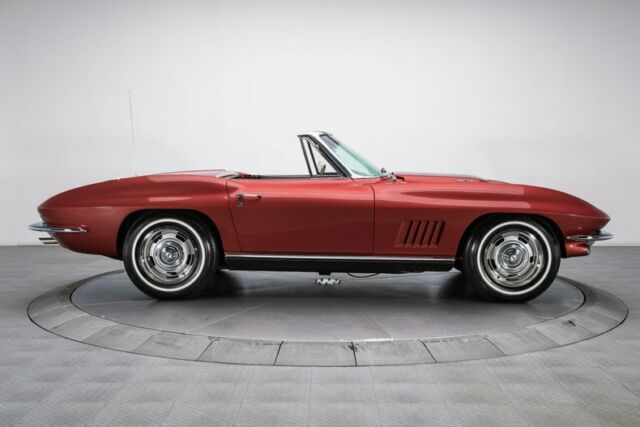 Chevrolet Corvette 1967 image number 12