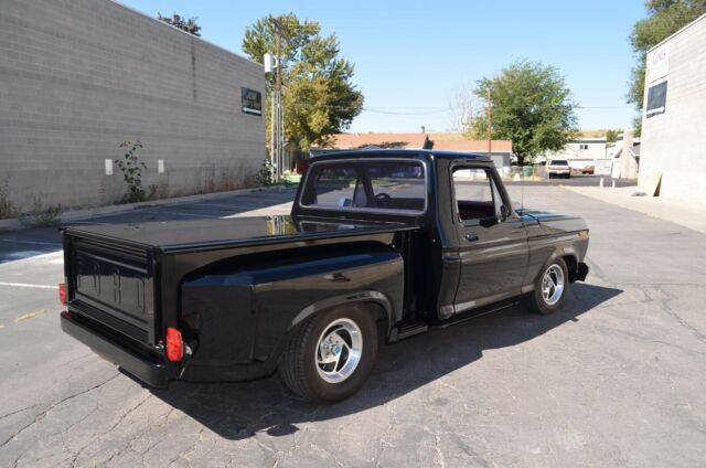 Ford F-100 1978 image number 2