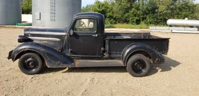 Plymouth PT-57 1938 image number 3
