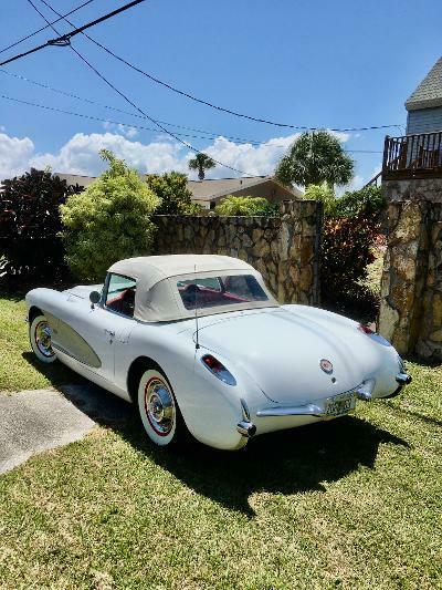 Chevrolet Corvette 1957 image number 24