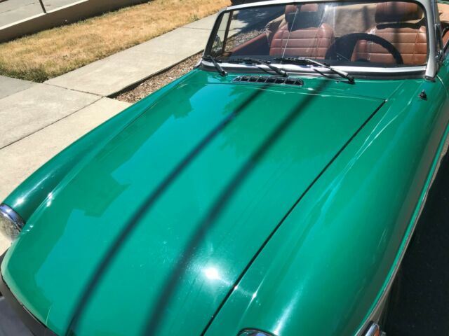 MG MGB 1979 image number 12