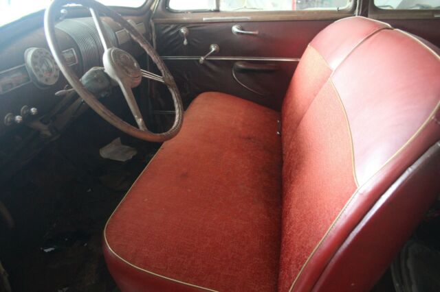 Pontiac Silver Streak 1940 image number 19