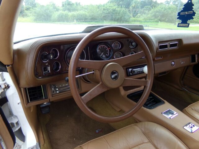 Chevrolet Camaro 1974 image number 13