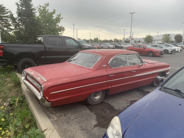 Ford Galaxie 500 XL 1964 image number 3