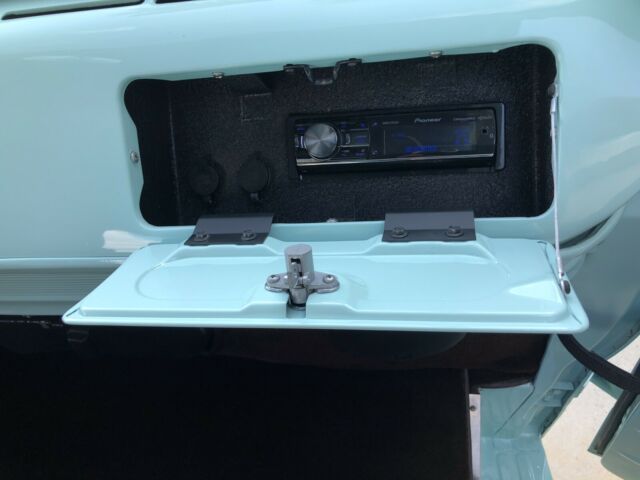 Ford Econoline 1966 image number 9