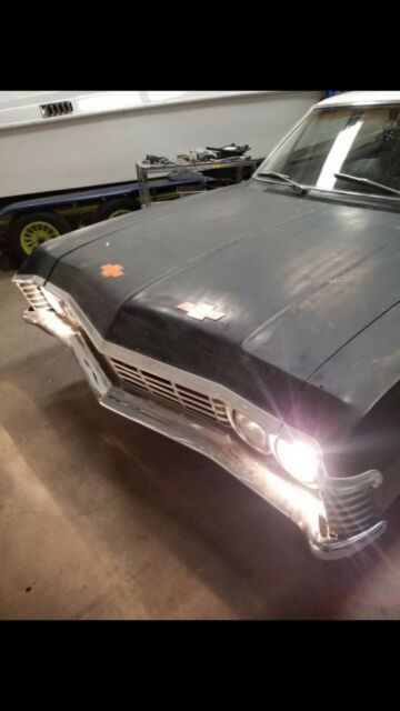 Chevrolet Impala 1967 image number 13