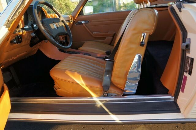 Mercedes-Benz SL-Class 1977 image number 8