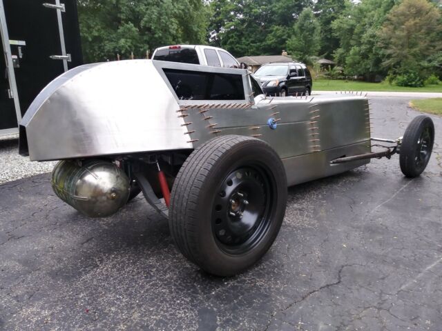 Ford Roadster 1932 image number 1