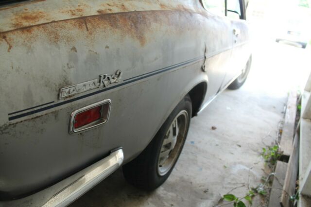 Mazda RX-2 1973 image number 27