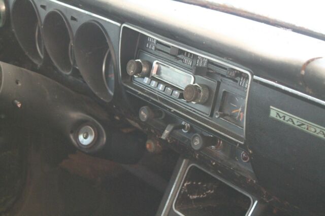 Mazda RX-2 1973 image number 37