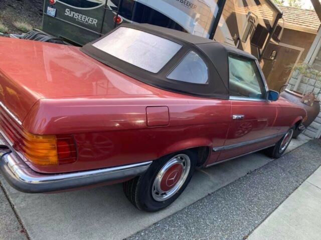 Mercedes-Benz 400-Series 1973 image number 7