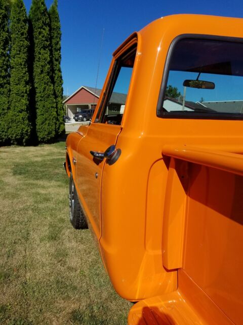 GMC Sierra 1970 image number 15