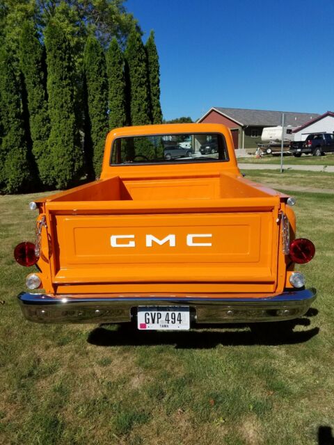 GMC Sierra 1970 image number 9