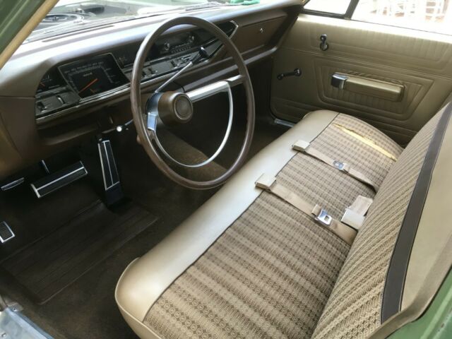 Plymouth Fury 1968 image number 2