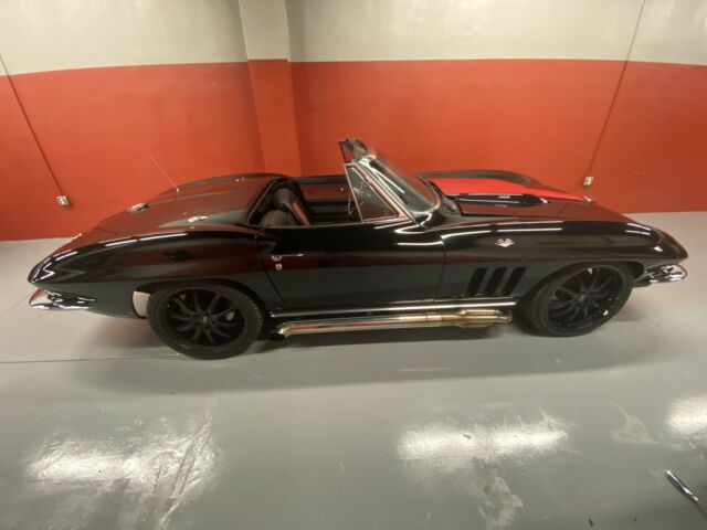 Chevrolet Corvette 1965 image number 3