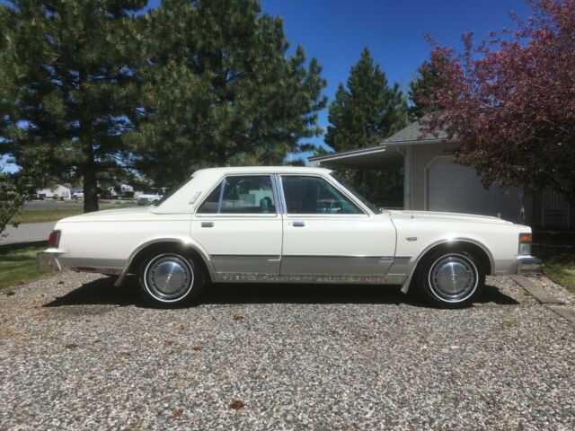 Chrysler LeBaron 1979 image number 13
