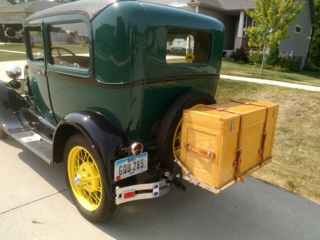 Ford Model A 1929 image number 2