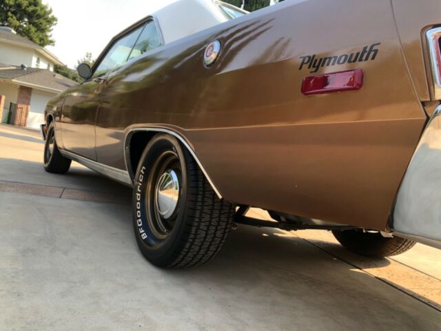 Plymouth Valiant 1976 image number 32