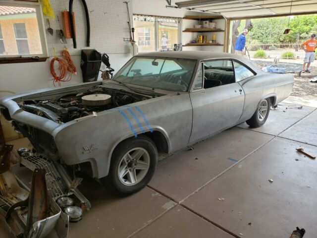 Chevrolet Impala 1966 image number 11