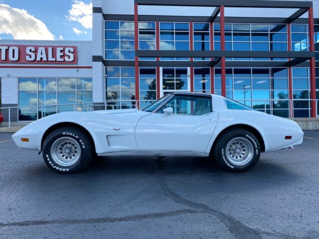 Chevrolet Corvette 1978 image number 1