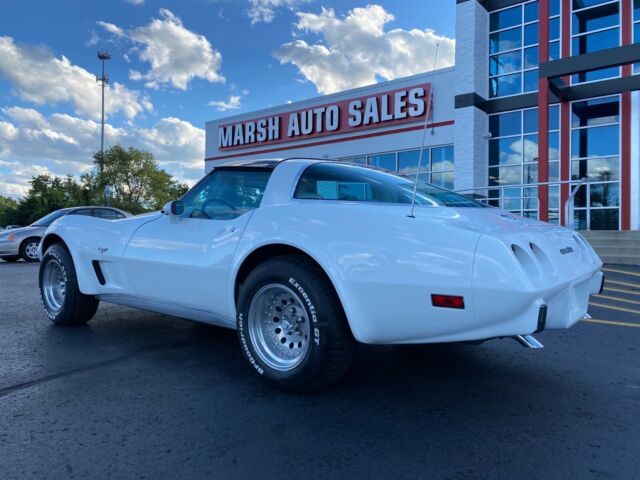 Chevrolet Corvette 1978 image number 26