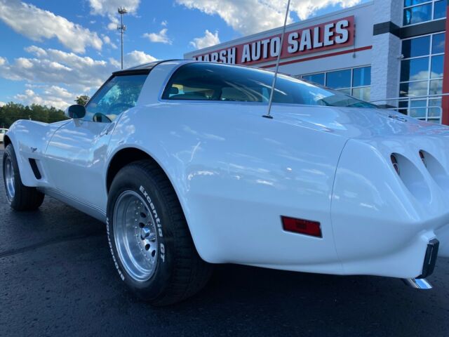 Chevrolet Corvette 1978 image number 33
