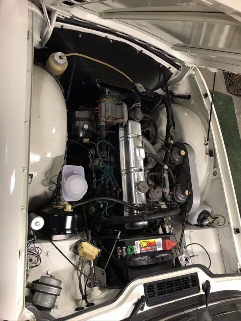 Triumph TR6 1976 image number 16
