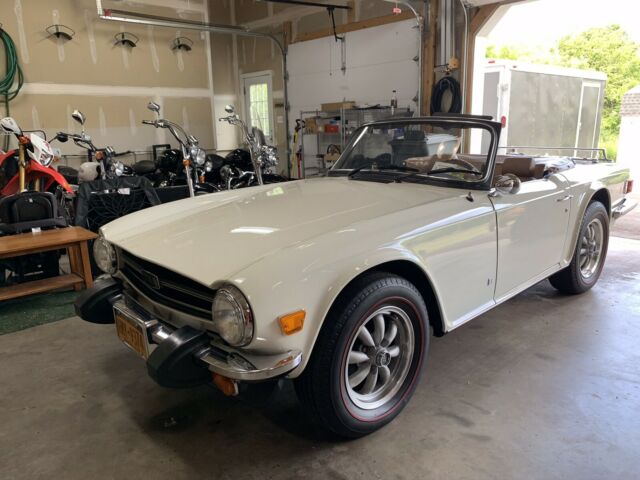 Triumph TR6 1976 image number 20