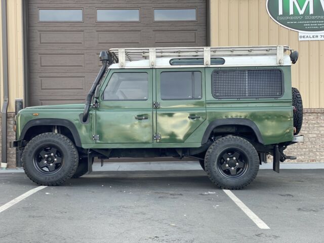 Land Rover Defender 1900 image number 18
