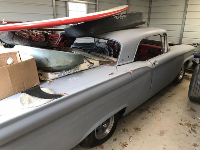 Ford Galaxie Skyliner 1959 image number 15